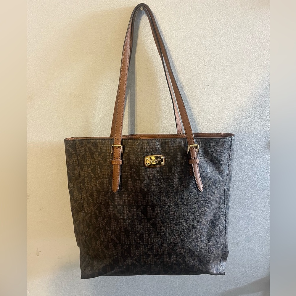 Micheal kors purse